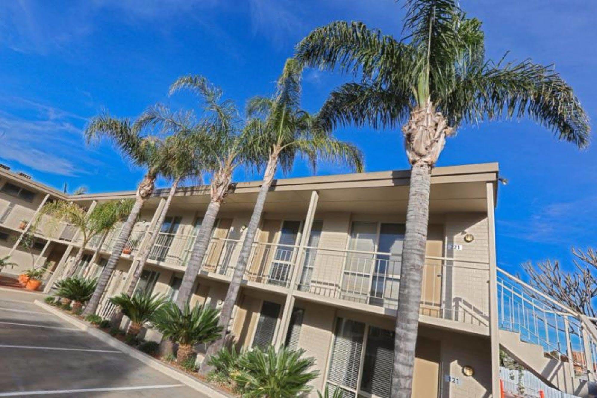 Commodore Mildura Motel 外观 照片